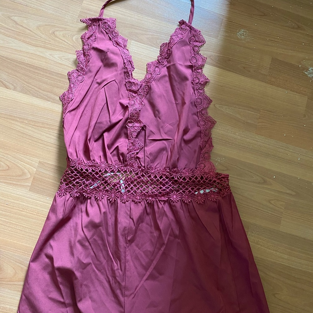 ✨Lace maroon romper!✨
